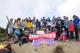 (附件照片1)板橋國中學生於合歡山北峰挑戰成功之後的大合照