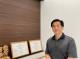 王亮凱從半導體產業跳槽太陽能產業，所屬元晶太陽能科技公司榮獲多次金能獎獎項。(元