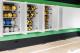 高雄市左營區文府國民小學體育器材室，牆面收納利用沖孔板，可快速識別收納的各種球類。