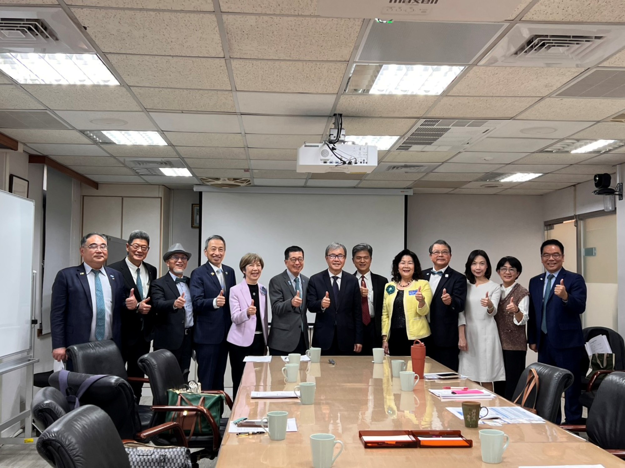 國際扶輪4日拜會教育部鄭英耀部長_大圖