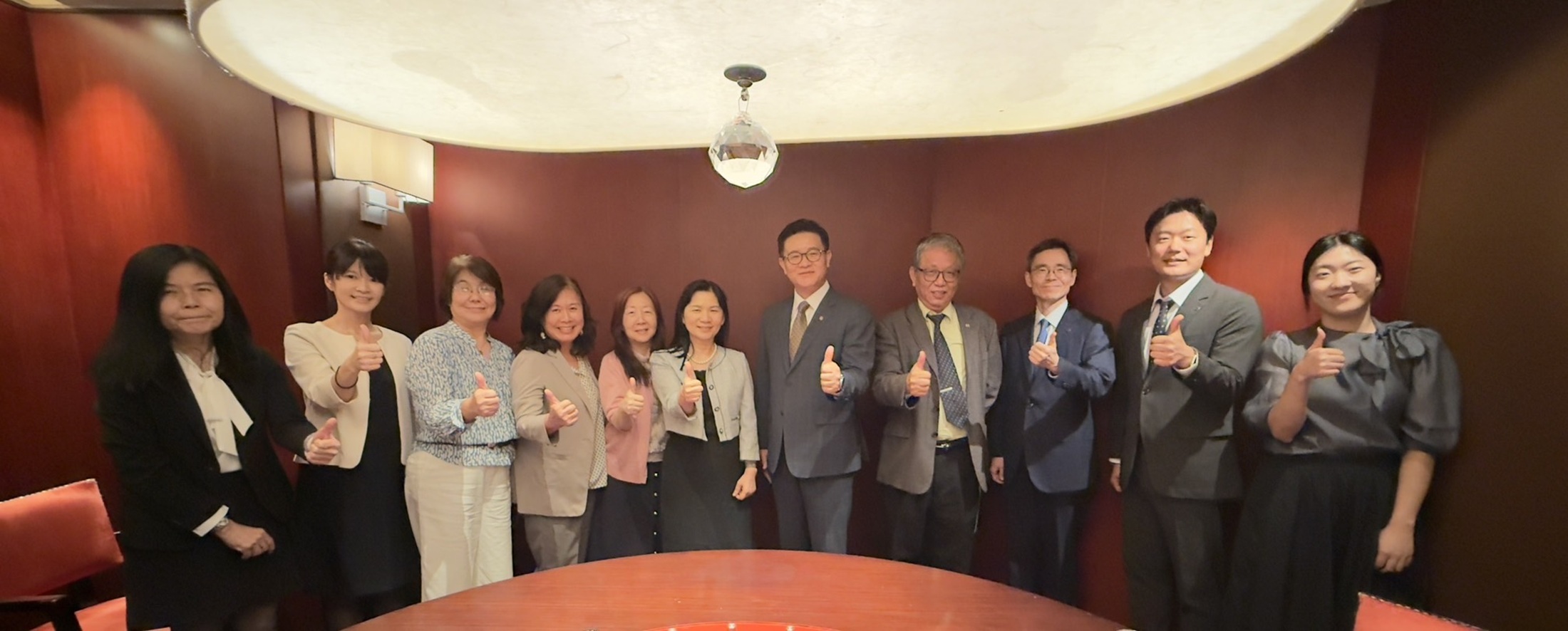 李毓娟司長(左六)宴請韓國漢陽大學李基晶校長(右五)一行四人合影_大圖