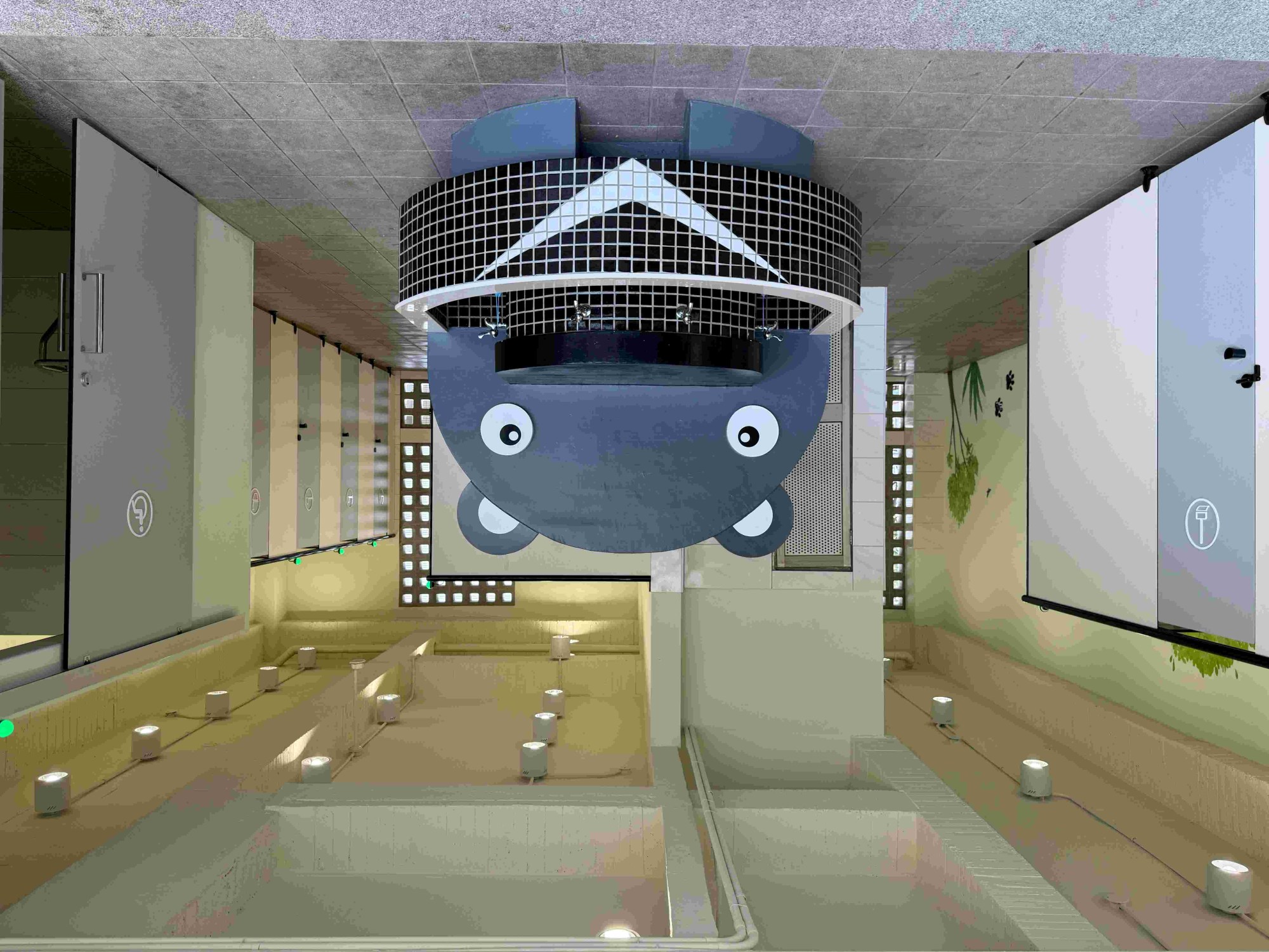 臺南市開元國小以臺灣黑熊為主題，改造忠誠樓老舊廁所_0_大圖